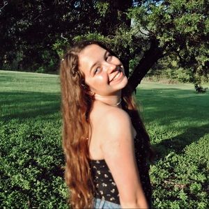 Meet your Posher, Olivia